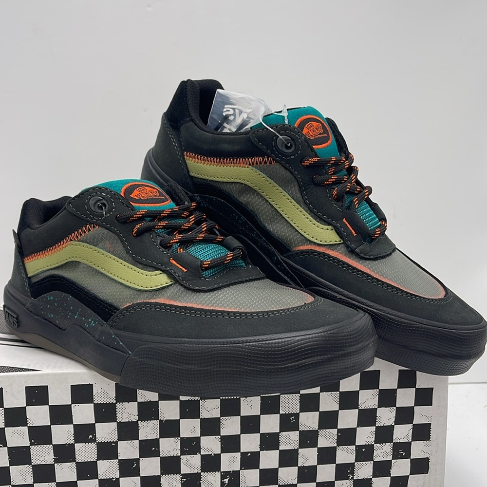 Vans Men’s Wayvee Outdoor Unexplored Sneakers
Outdoor Unexplored
VN0A5JIABKP - Picture 5 of 16